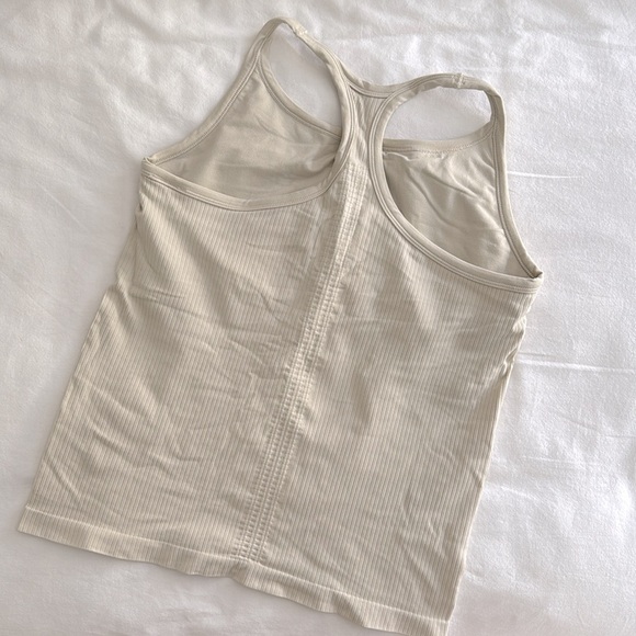NWOT H&M Seamless Top with Sports Bra | Size L - Picture 4 of 4